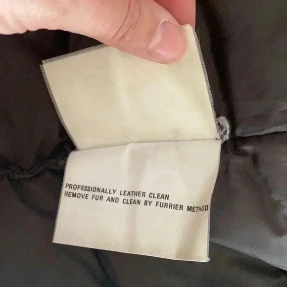 Eddie Bauer  vintage Coyote fur trim leather down coat - Picture 14 of 15